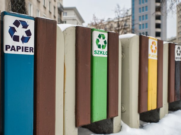 Quelles sont les obligations légales pour la mise en place d'une politique interne de recyclage des déchets électroniques?